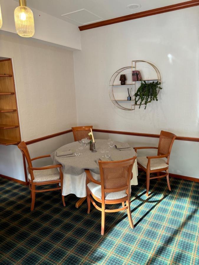 Hotel & Restaurant Le Cardinal Poix-de-Picardie Exteriér fotografie